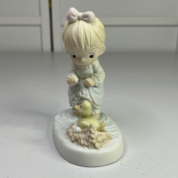 Precious Moments 1992 Limited Edition Figurine "An Event Worth Wading For" 1991 - Picture 5 of 11